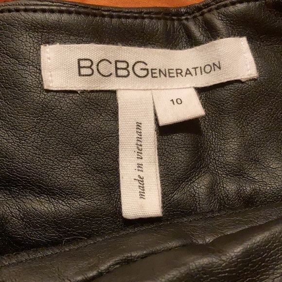 BCBG MINI SKIRT WITH WIDE WAIST BAND SIZE 10 - Picture 3 of 5